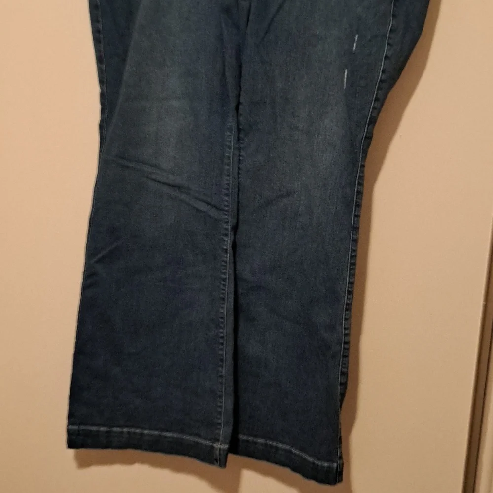 Torrid Dark Blue Distressed Jeans. Size 24T. - Picture 5 of 9